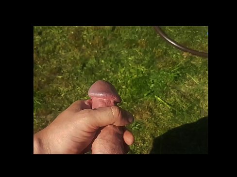 ❤️ A boazona fica com a rata rosa fodida e ejacula com um esguicho num jardim de Verão ❤️ Porno em nós pt.rexporn-com.ru ☑